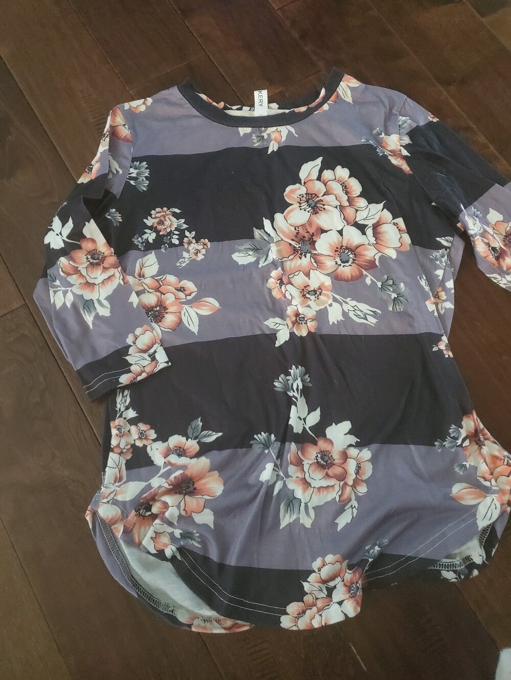 Women’s Ceasikery Purple Floral Stripe 3/4 Sleeve Top Size Small